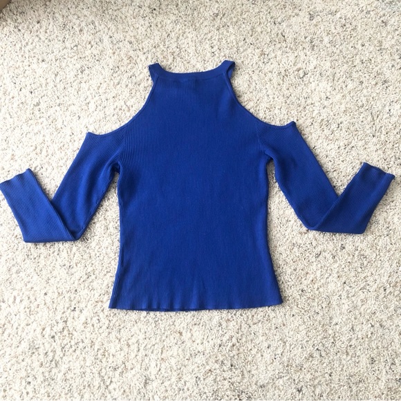 H&M Cold Shoulder Sweater - Picture 2 of 2